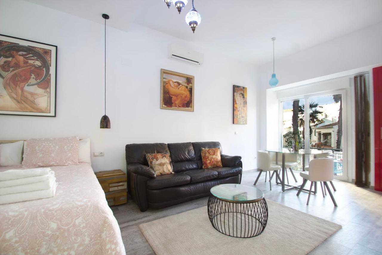 Spacious Studio In The Heart Of La Nogalera Torremolinos Eksteriør billede